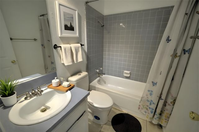 681 Old Lytton Springs RD, Lockhart, TX 78644