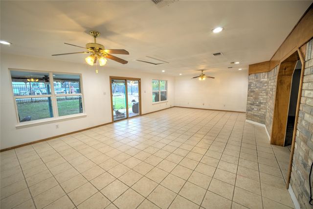 681 Old Lytton Springs RD, Lockhart, TX 78644