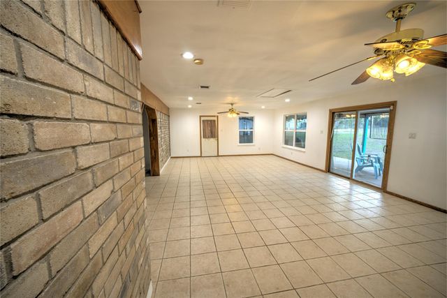 681 Old Lytton Springs RD, Lockhart, TX 78644