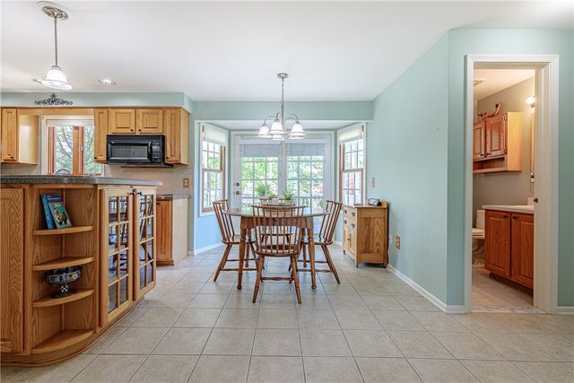 48 Churchview Lane, Henrietta, NY 14534