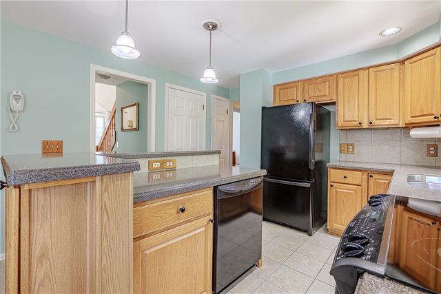48 Churchview Lane, Henrietta, NY 14534