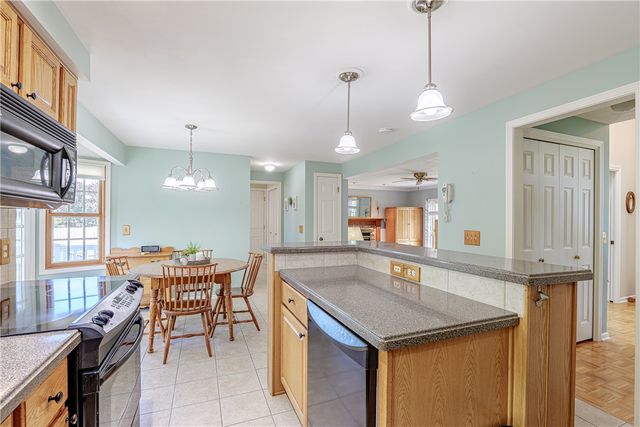 48 Churchview Lane, Henrietta, NY 14534