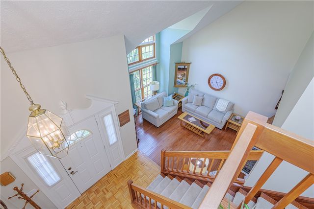 48 Churchview Lane, Henrietta, NY 14534