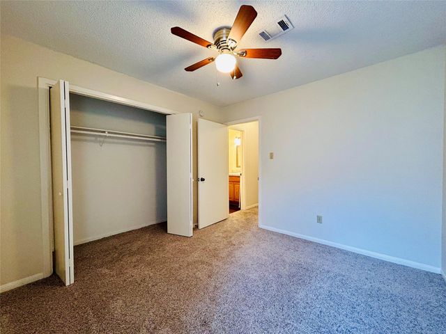 8902 Schick RD B, Austin, TX 78729