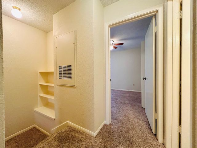 8902 Schick RD B, Austin, TX 78729