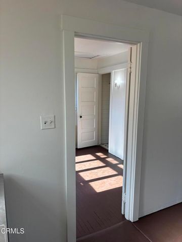 79 W Villa Street, Pasadena, CA 91103