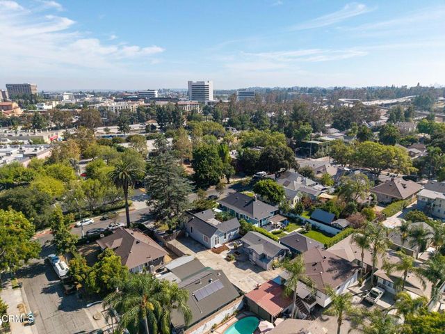 79 W Villa Street, Pasadena, CA 91103