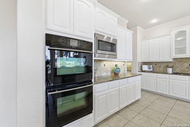 411 Pueblo Pintado, Helotes, TX 78023