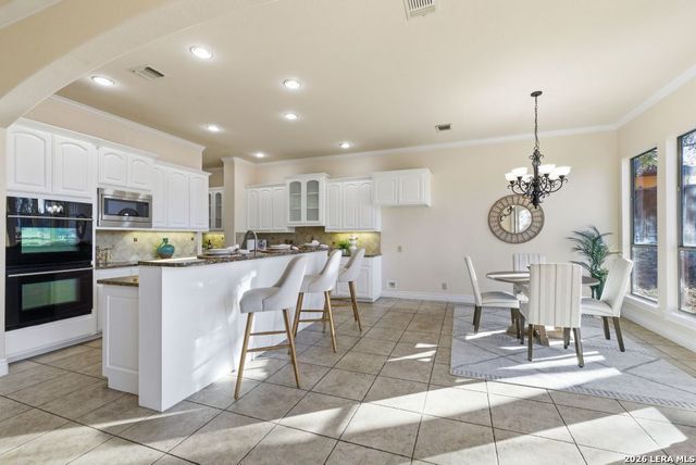 411 Pueblo Pintado, Helotes, TX 78023