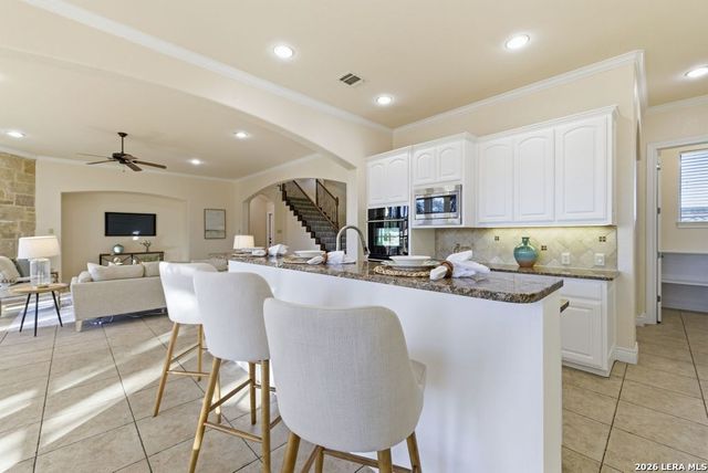 411 Pueblo Pintado, Helotes, TX 78023