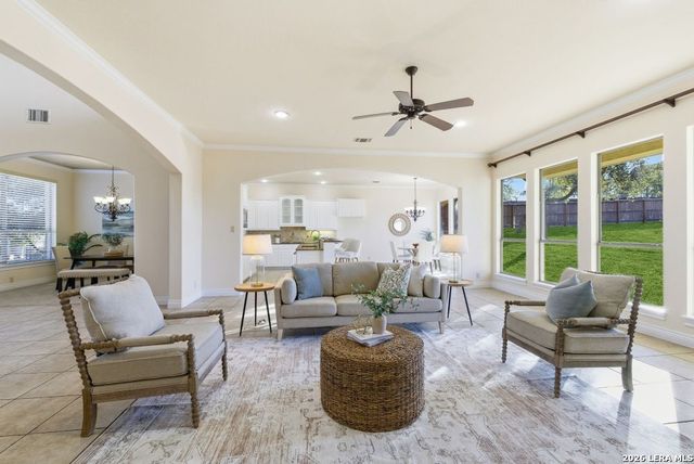 411 Pueblo Pintado, Helotes, TX 78023