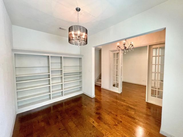 4408 Meadow Hawk Drive, Arlington, TX 76005