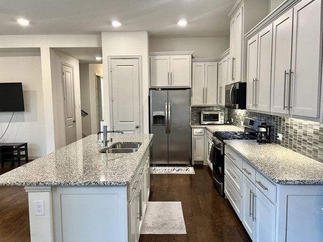 4408 Meadow Hawk Drive, Arlington, TX 76005