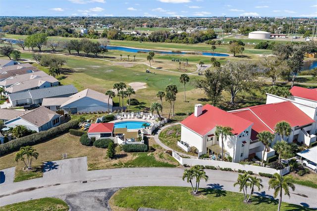 758 VILLAGE CIRCLE 207, Venice, FL 34292