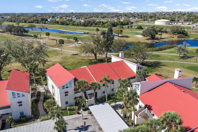 758 VILLAGE CIRCLE 207, Venice, FL 34292