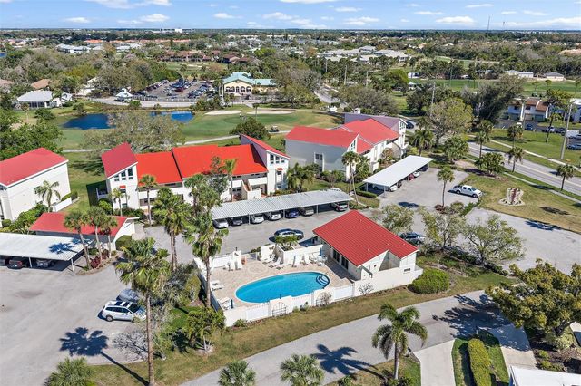 758 VILLAGE CIRCLE 207, Venice, FL 34292