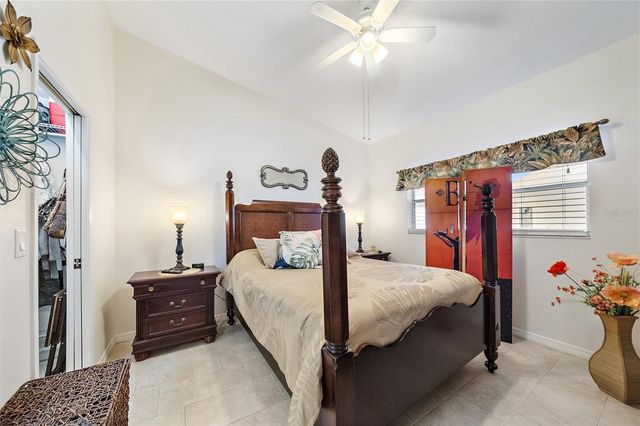 758 VILLAGE CIRCLE 207, Venice, FL 34292