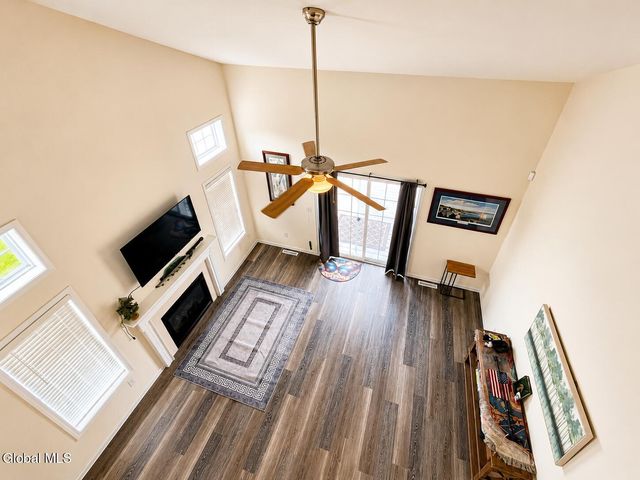 36 Chip Shot Way, Halfmoon, NY 12118