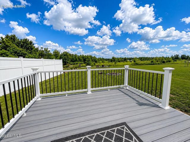 36 Chip Shot Way, Halfmoon, NY 12118