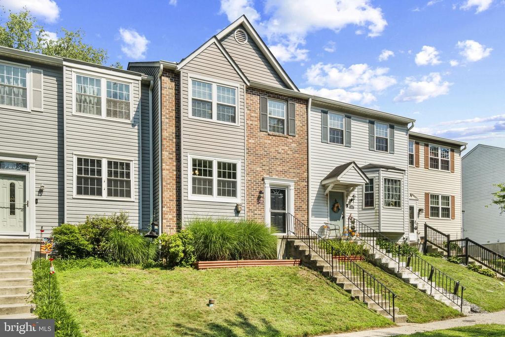 7805 LEONARDO CT, Pasadena, MD 21122