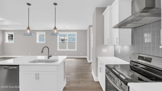 1529 Coastal Cove Lane, Calabash, NC 28467