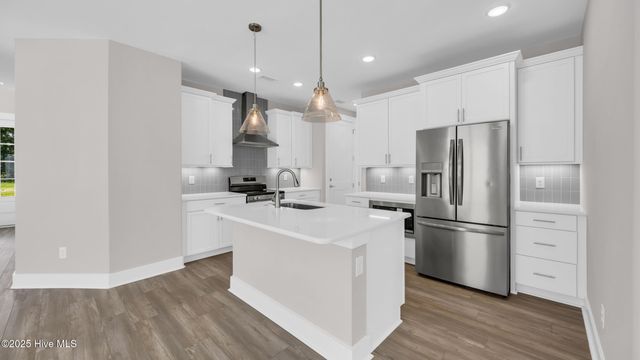 1529 Coastal Cove Lane, Calabash, NC 28467