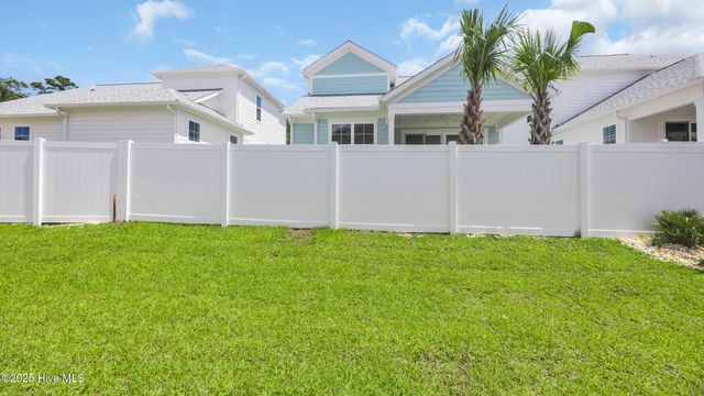 1529 Coastal Cove Lane, Calabash, NC 28467