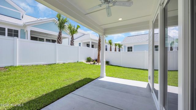1529 Coastal Cove Lane, Calabash, NC 28467