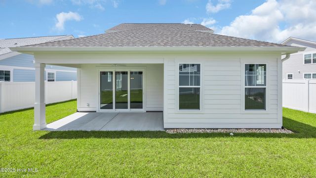 1529 Coastal Cove Lane, Calabash, NC 28467