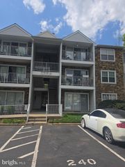 6 MULBERRY CT, Hamilton, NJ 08619