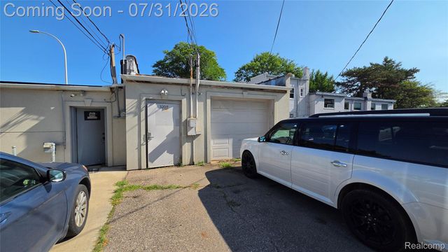 32011 Plymouth Road, Livonia, MI 48150