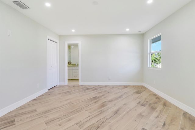5273 SE Tall Pines Way, Stuart, FL 34997