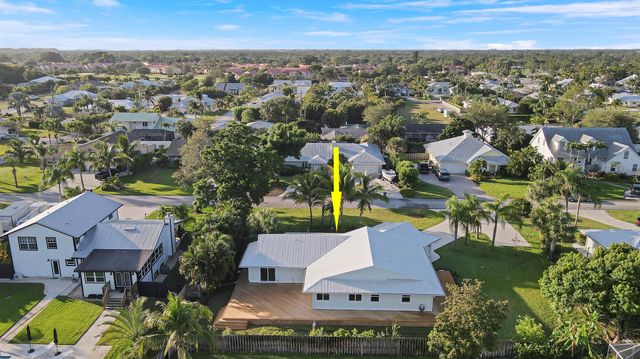 5273 SE Tall Pines Way, Stuart, FL 34997