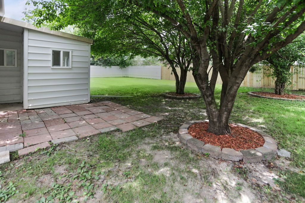 Image 27 of property listing at 529 Marquis Avenue, Centralia, IL 62801