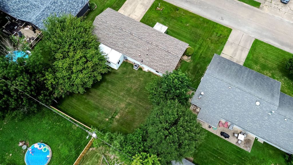Image 28 of property listing at 529 Marquis Avenue, Centralia, IL 62801