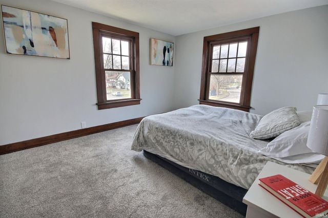 129 N Seminole Circle, Fort Wayne, IN 46807