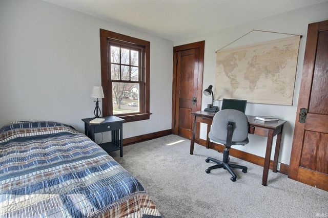 129 N Seminole Circle, Fort Wayne, IN 46807