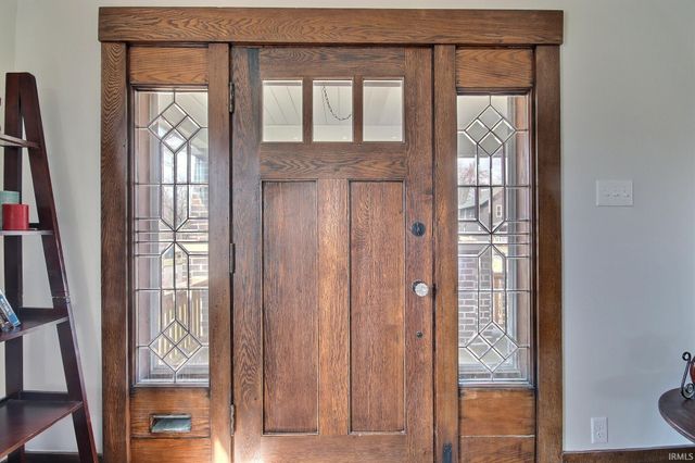 129 N Seminole Circle, Fort Wayne, IN 46807