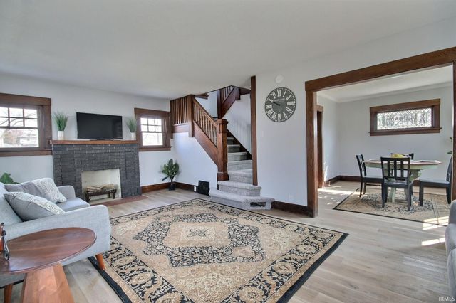 129 N Seminole Circle, Fort Wayne, IN 46807