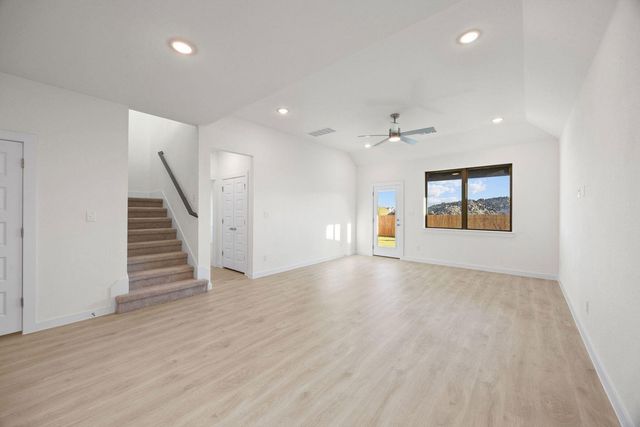 109 Mandeville DR, Hutto, TX 78621