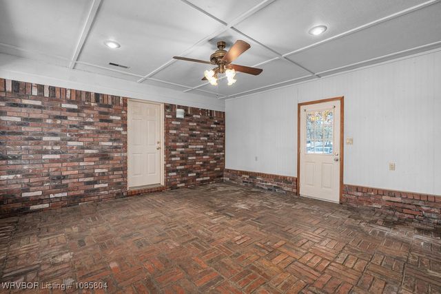 205 K Street, Barling, AR 72923