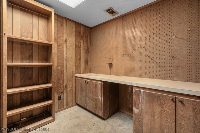 205 K Street, Barling, AR 72923