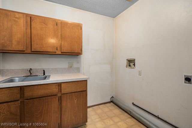 205 K Street, Barling, AR 72923