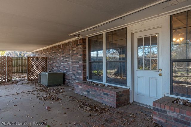 205 K Street, Barling, AR 72923