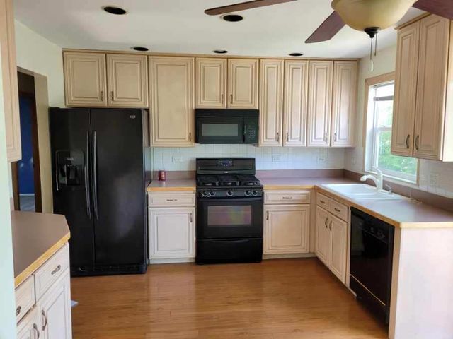 436 Fordham Place, Roselle, IL 60172