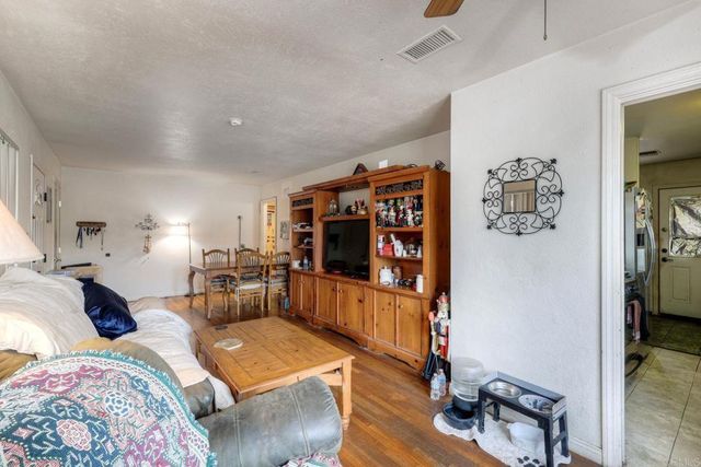 9747 Lakeview Rd., Lakeside, CA 92040