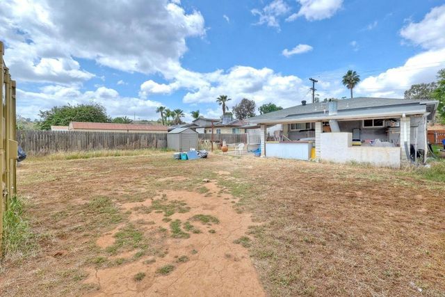 9747 Lakeview Rd., Lakeside, CA 92040