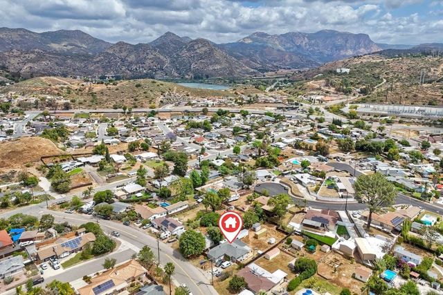 9747 Lakeview Rd., Lakeside, CA 92040