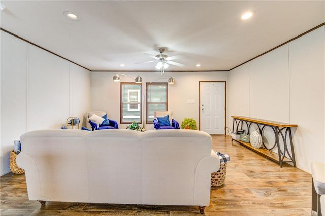 17338 Fm 1097 40, Montgomery, TX 77356