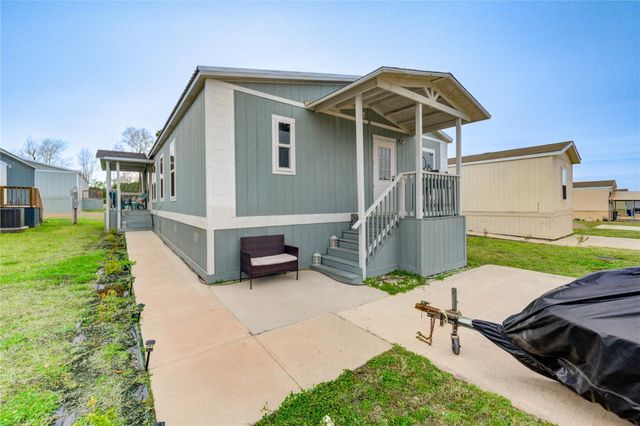 17338 Fm 1097 40, Montgomery, TX 77356